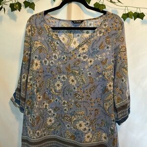 BloomChic Lavender Paisley Floral V-Neck Tunic